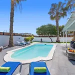 Leona Carmen By Puerto del Carmen