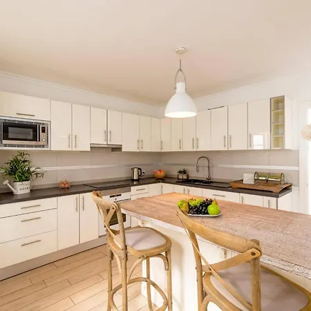 Leona Carmen By Willa