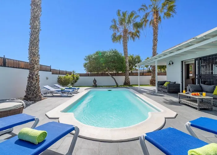 Leona Carmen By Puerto del Carmen