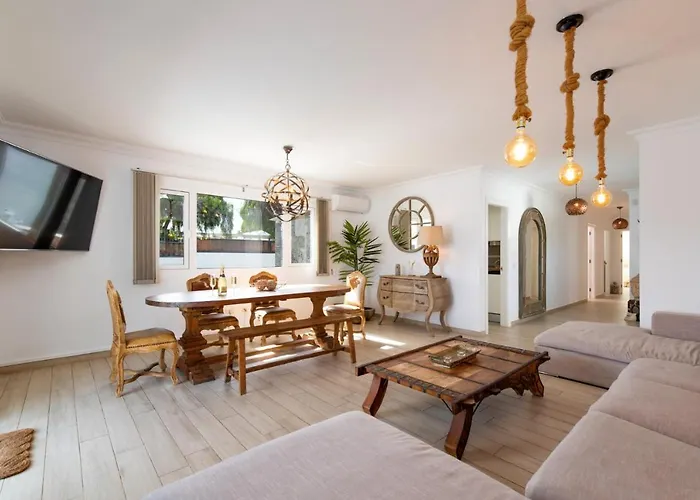 Villa Leona Carmen By Puerto del Carmen (Lanzarote)